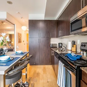 https://1br-luxury-condo-downtown-toronto.hotelstorontoontario.org